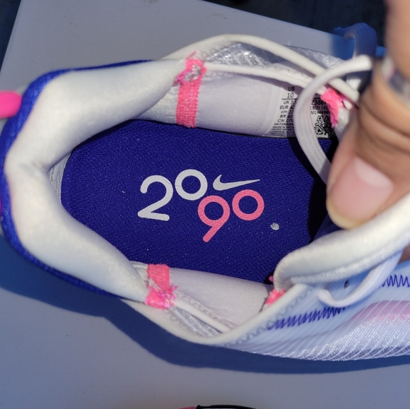 Nike Air Max 2090 - Picture 2 of 8